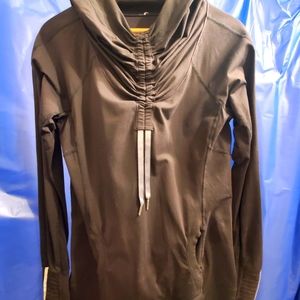 Lululemon  black pullover running hoodie size 10